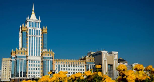 How to Choose the Right University for Your Career