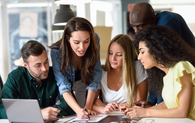 Online Learning vs Traditional Learning: What Actually Works Better